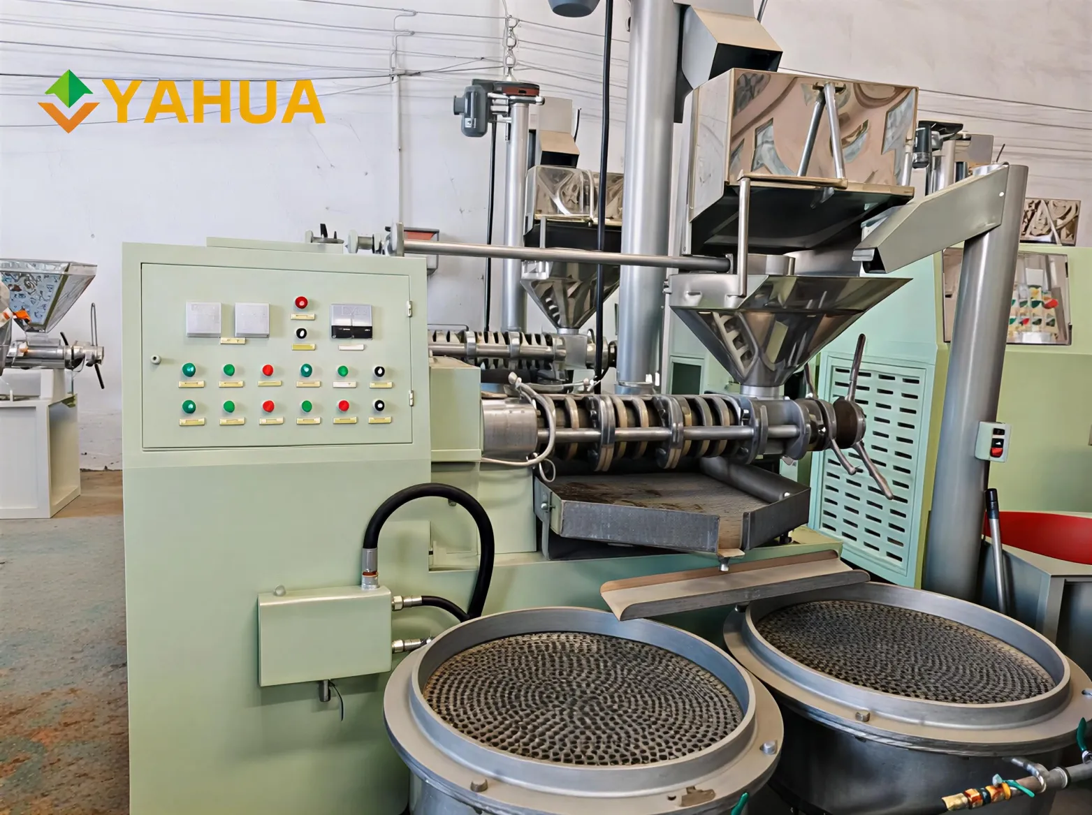 Prensa Automática Quente e Fria Dupla Utilização-Prensa De Óleo (Soja, Amendoim De Girassol, Amendoins) 300 - 400kgKG/H - Equipamento processamento produtos soja - foodmachtech